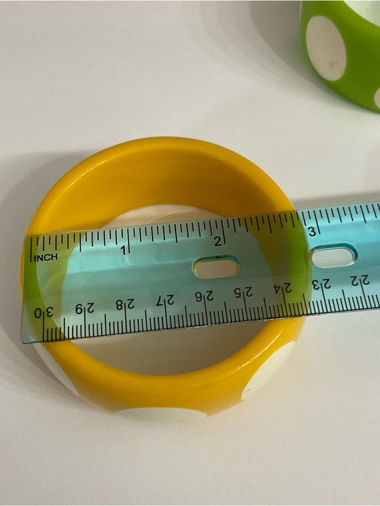 Vintage Resin Polka Dot Bangle Bracelet Set of 3 Black Yellow Green - Picture 6 of 7